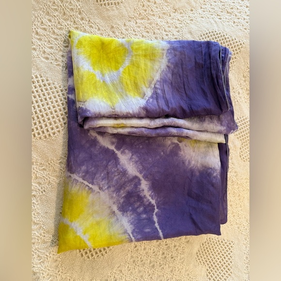 Roberta Freymann 100% Silk Tie-Dye Wrap / Scarf - Purple & Yellow /76x44in - Picture 6 of 11